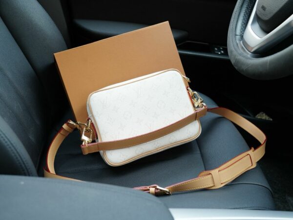 New Collection Fashion LV Handbag L1775