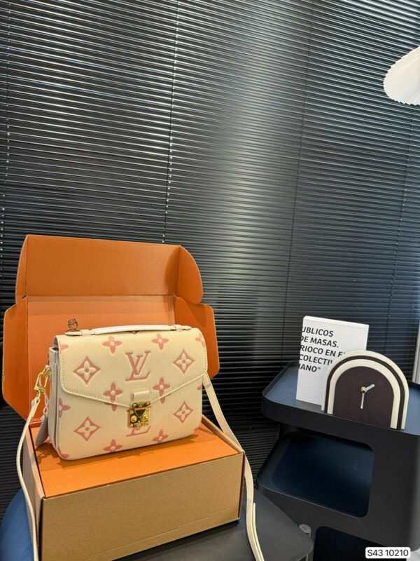 New Collection Fashion LV Handbag L1764