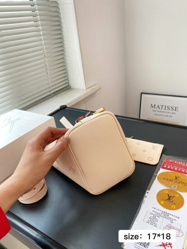 New Collection Fashion LV Handbag L1757