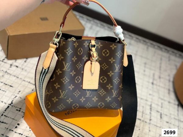 New Collection Fashion LV Handbag L1722