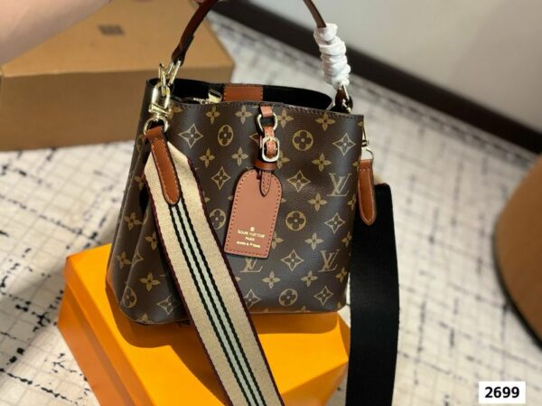 New Collection Fashion LV Handbag L1722
