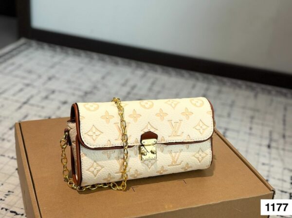 New Collection Fashion LV Handbag L1698