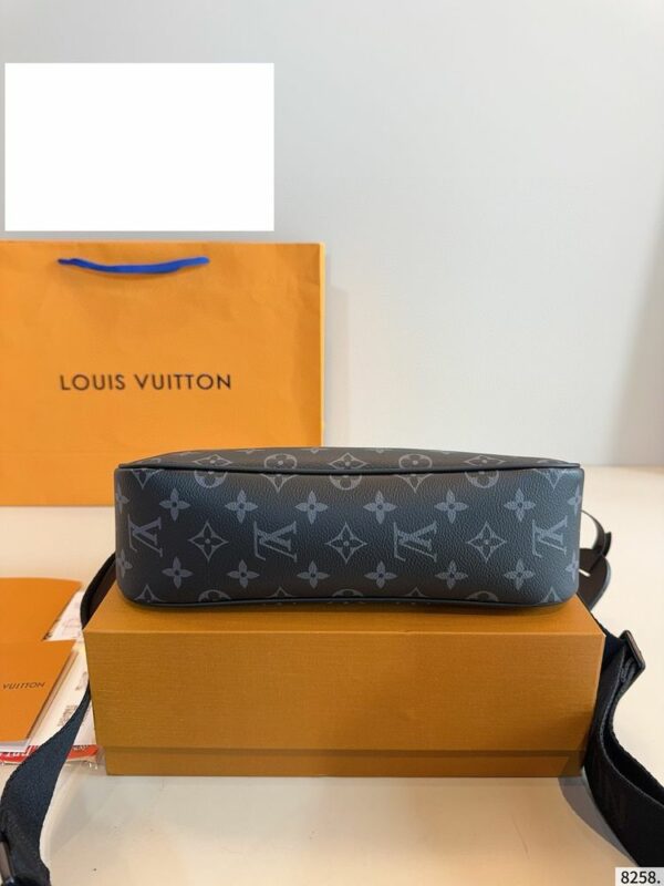 New Collection Fashion LV Handbag L1693