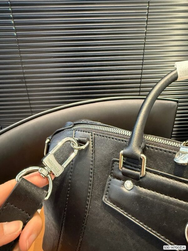 New Collection Fashion LV Handbag L1679