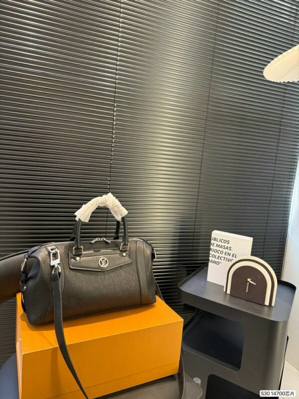 New Collection Fashion LV Handbag L1679