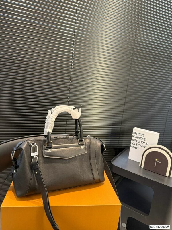 New Collection Fashion LV Handbag L1679