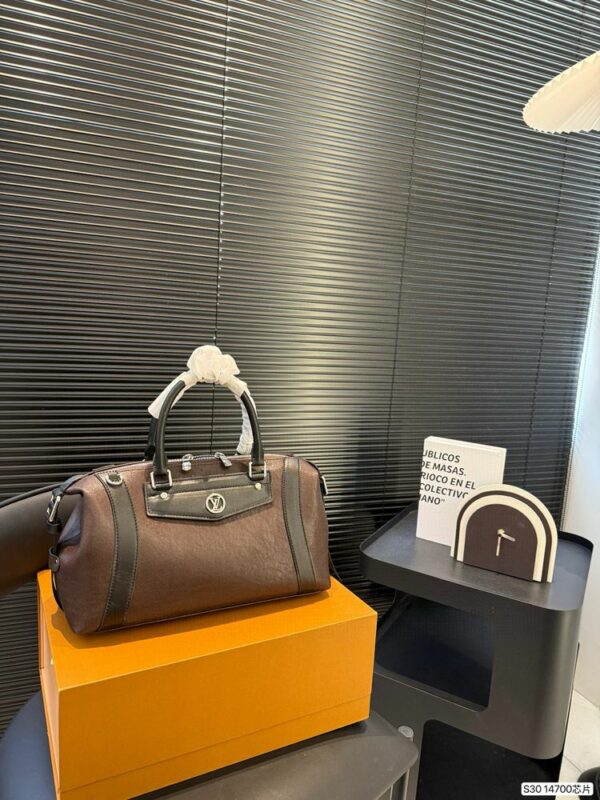 New Collection Fashion LV Handbag L1679