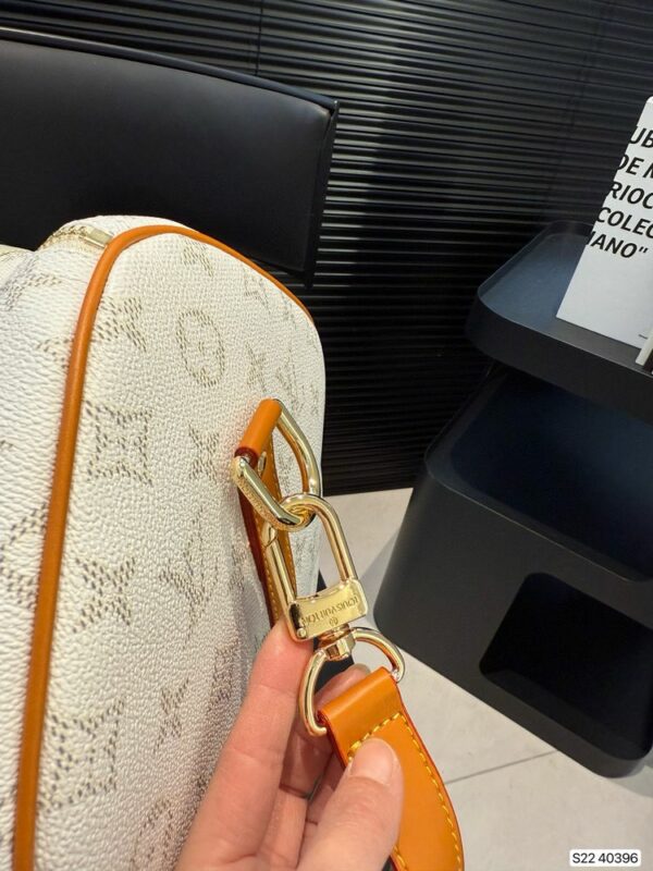 New Collection Fashion LV Handbag L1661