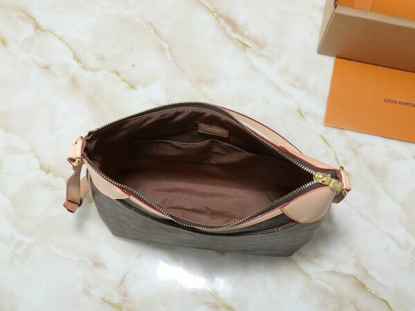 Stylish Fashion Carry L*V Handbag 1643