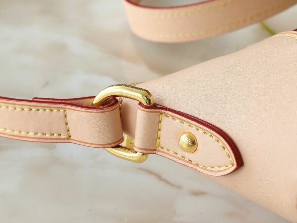 Stylish Fashion Carry L*V Handbag 1643