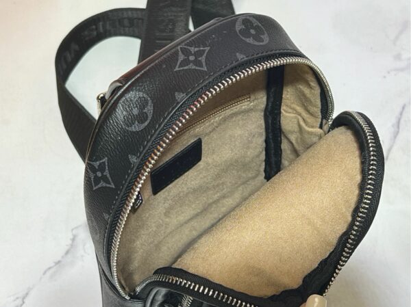 Stylish Fashion Carry L*V Handbag 1633