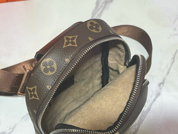 Stylish Fashion Carry L*V Handbag 1633