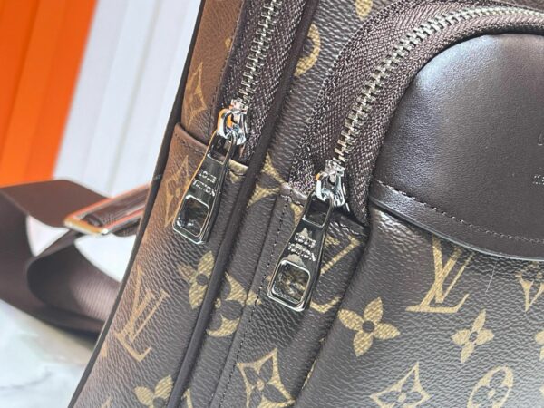 Stylish Fashion Carry L*V Handbag 1633