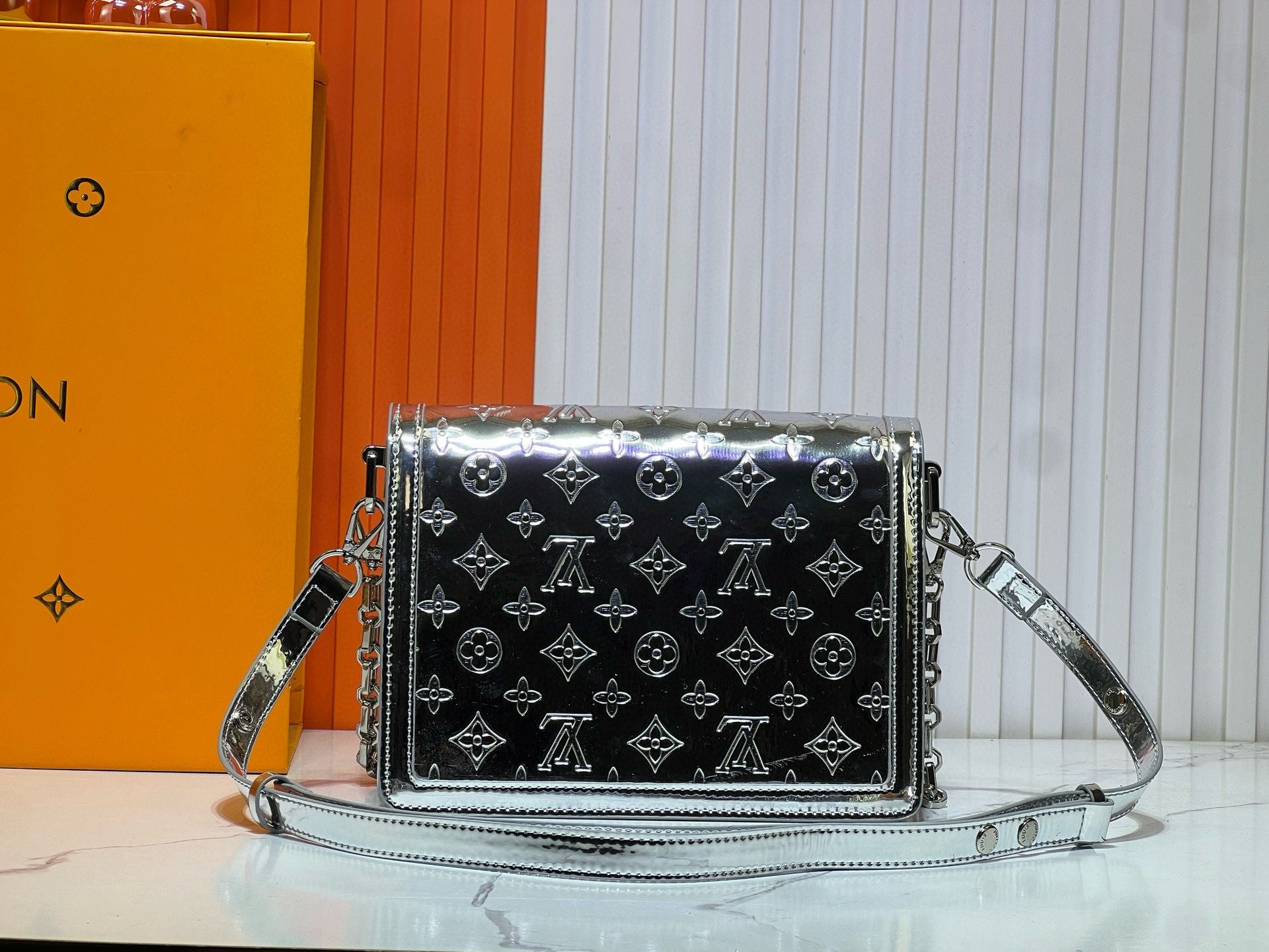New Collection Fashion L*V Handbag 1630 New Collection Fashion L*V Handbag 1630