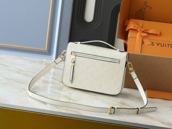 Stylish Fashion Carry L*V Handbag 1626 Stylish Fashion Carry L*V Handbag 1626
