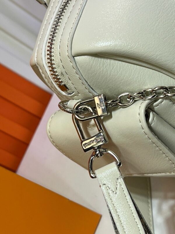 New Collection Fashion L*V Handbag 1622