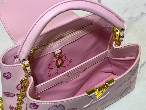Stylish Fashion Carry L*V Handbag 1620 Stylish Fashion Carry L*V Handbag 1620