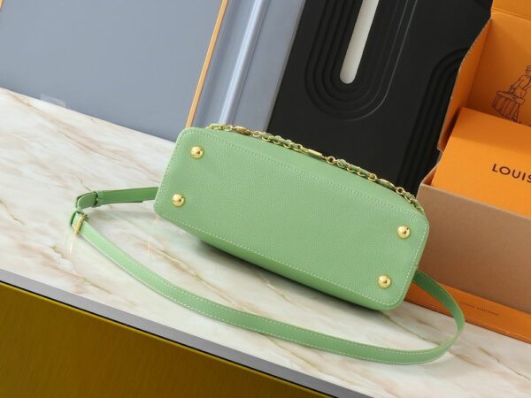 Stylish Fashion Carry L*V Handbag 1612