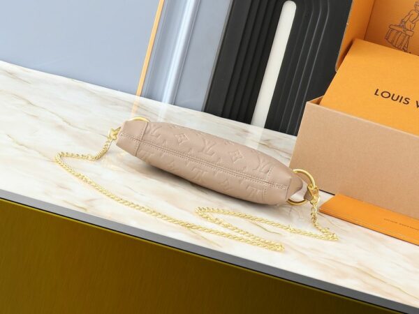New Collection Fashion L*V Handbag 1596.2