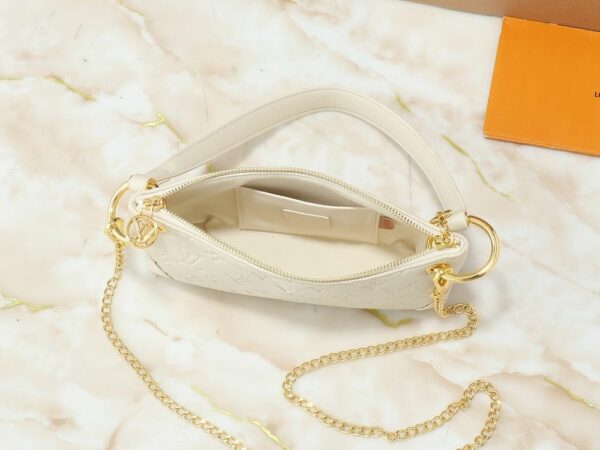 New Collection Fashion L*V Handbag 1596.1