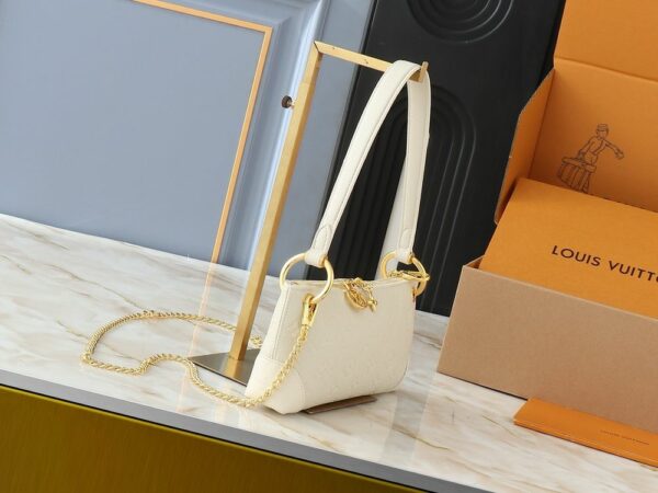 New Collection Fashion L*V Handbag 1596.1