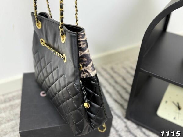 New Collection Fashion CN Handbag C979