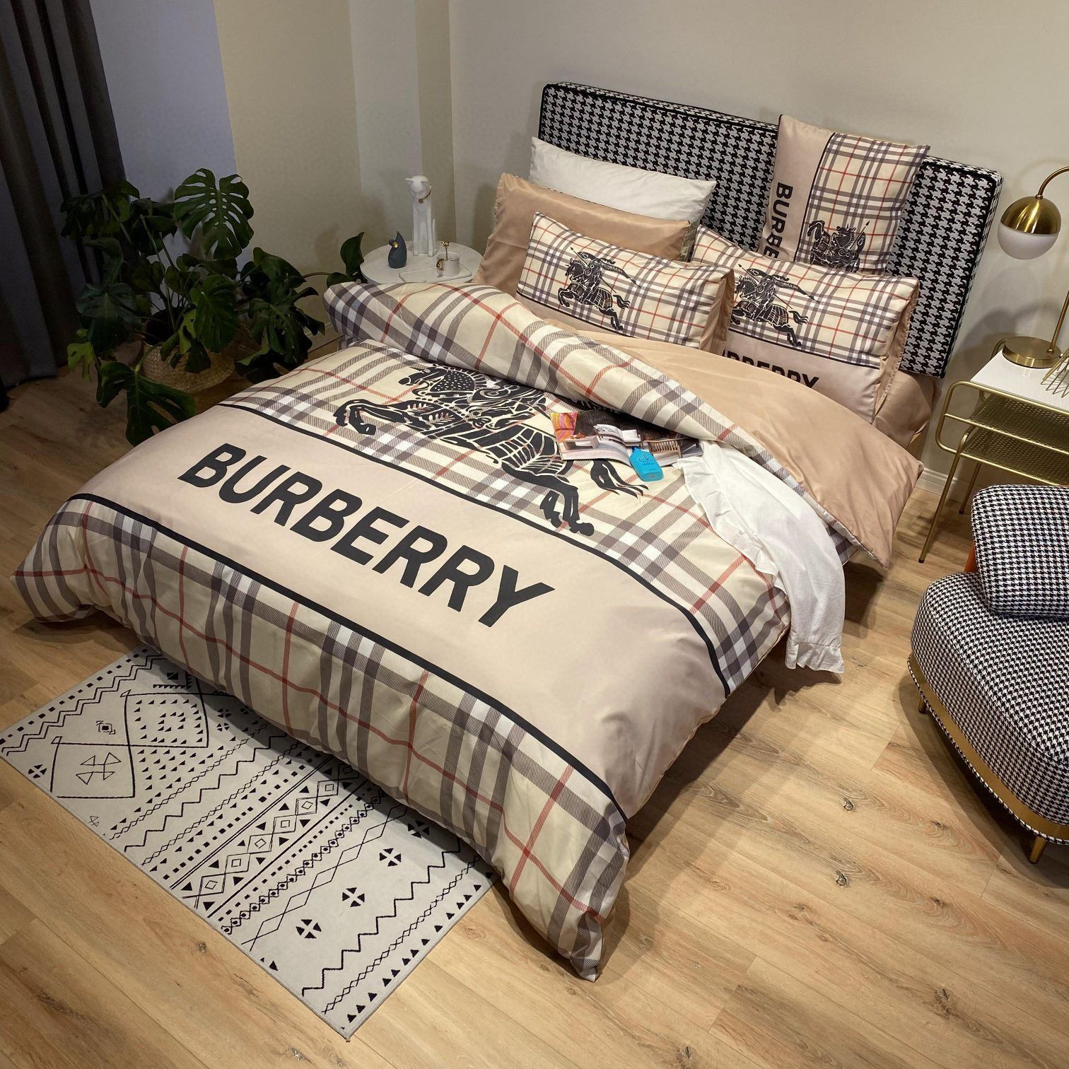 Burberry London Luxury Brand Type Bedding Sets 037 Burberry London Luxury Brand Type Bedding Sets 037