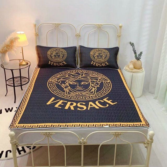 Luxury Brand Versace Type Bedding Sets Duvet Cover Bedroom Sets 052 Luxury Brand Versace Type Bedding Sets Duvet Cover Bedroom Sets 052