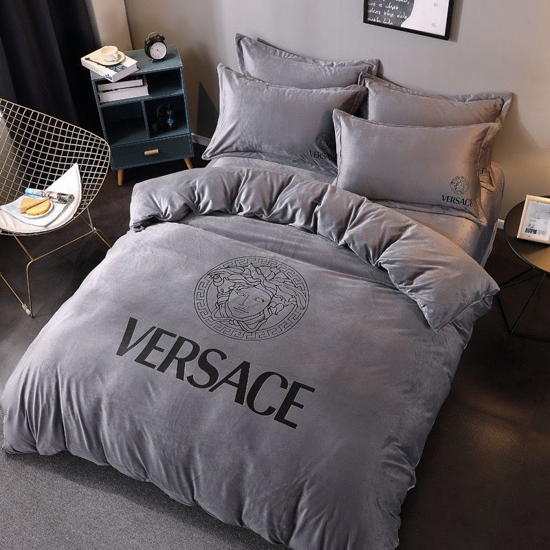 Luxury Brand Versace Type Bedding Sets 071 Luxury Brand Versace Type Bedding Sets 071