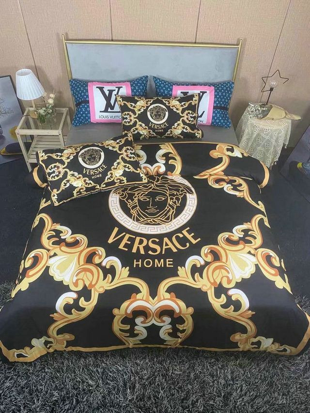 Luxury Brand Versace Type Bedding Sets 020 Luxury Brand Versace Type Bedding Sets 020