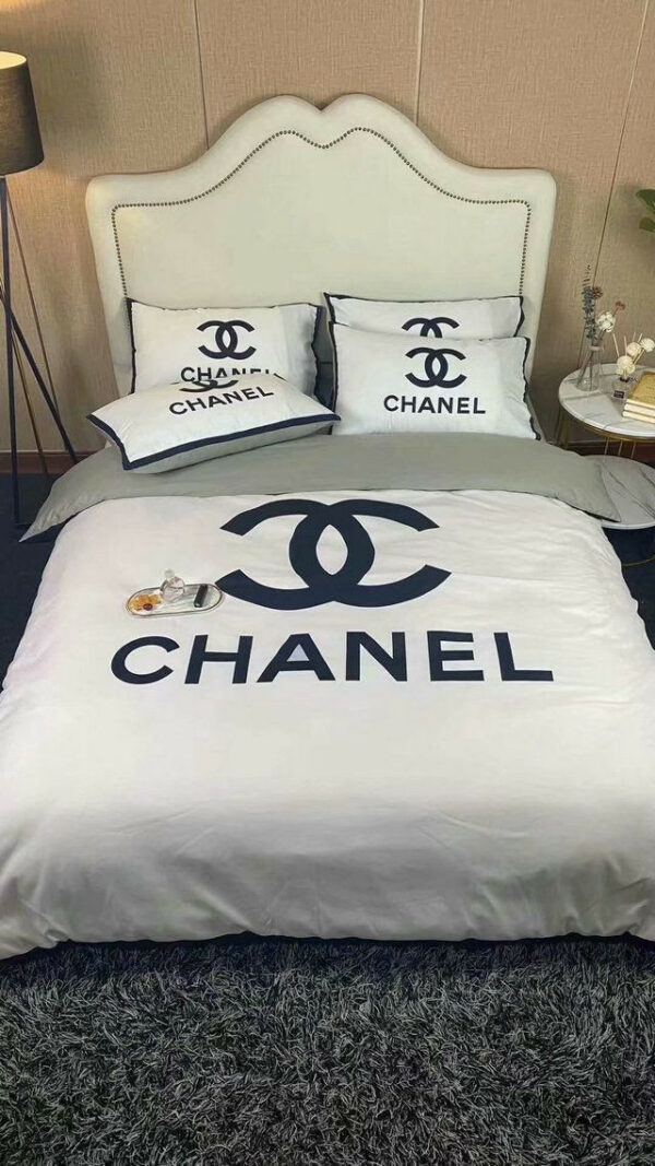 Luxury CN Type Bedding Sets Luxury Brand 183