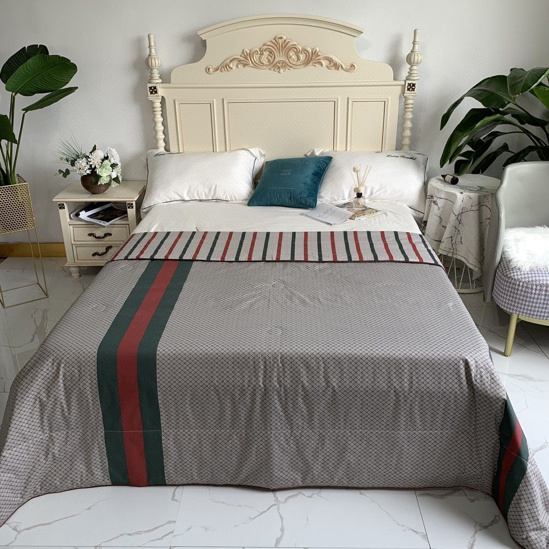 Luxury GG Bedding Sets Duvet Cover Luxury Brand Bedroom Sets 202 Luxury GG Bedding Sets Duvet Cover Luxury Brand Bedroom Sets 202