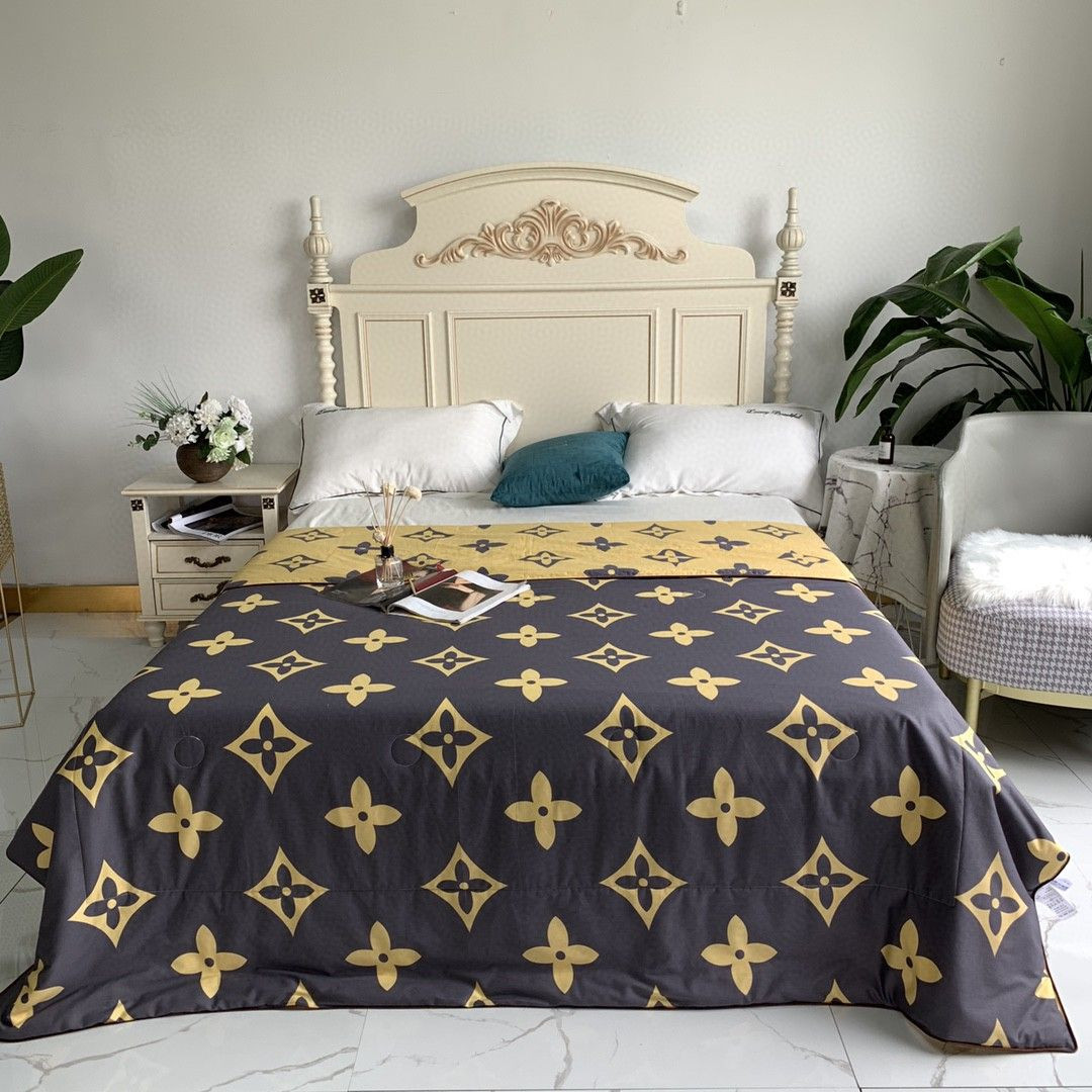 LV Ver Bedding Sets LV Luxury Brand Bedding 308 LV Ver Bedding Sets LV Luxury Brand Bedding 308