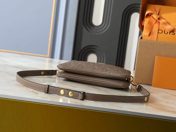 Luxury LV Handbag M14159-M83008.1