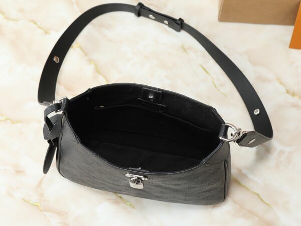 Luxury LV Handbag M14617