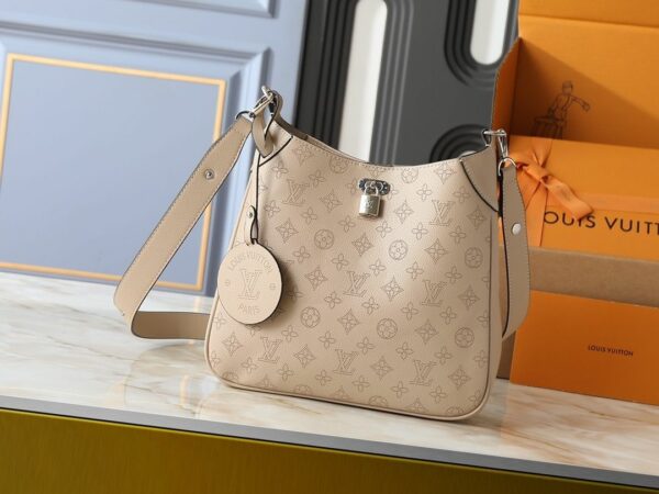 Luxury LV Handbag M14617