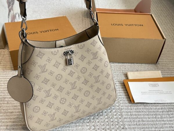 New Collection Fashion LV Handbag L2136