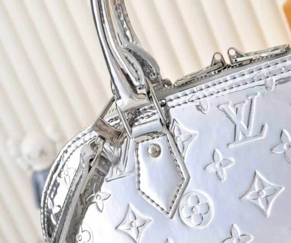 Luxury LV Handbag M11835-M53151