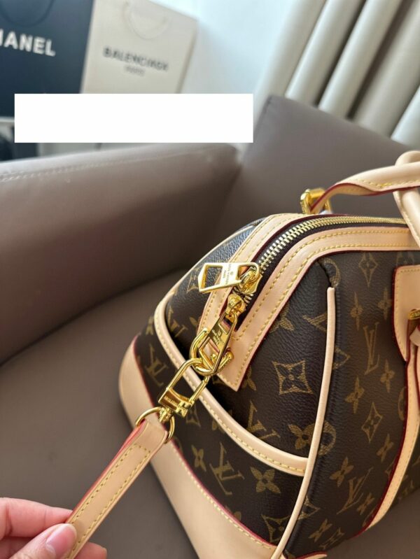 New Collection Fashion LV Handbag L2142