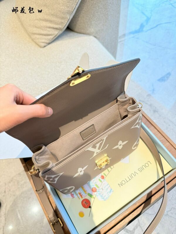 New Collection Fashion LV Handbag L2143