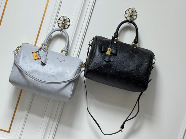 Luxury LV Handbag M25670-M40391