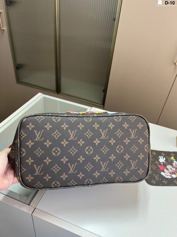 New Collection Fashion LV Handbag L2152