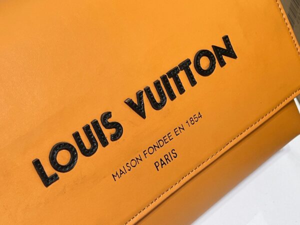 Luxury LV Handbag M46018.1