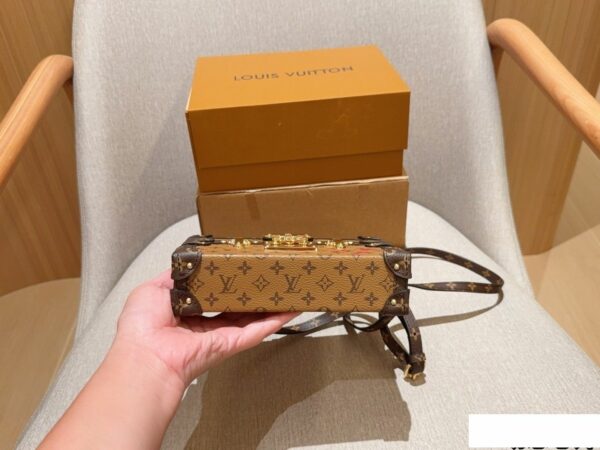 New Collection Fashion LV Handbag L2155