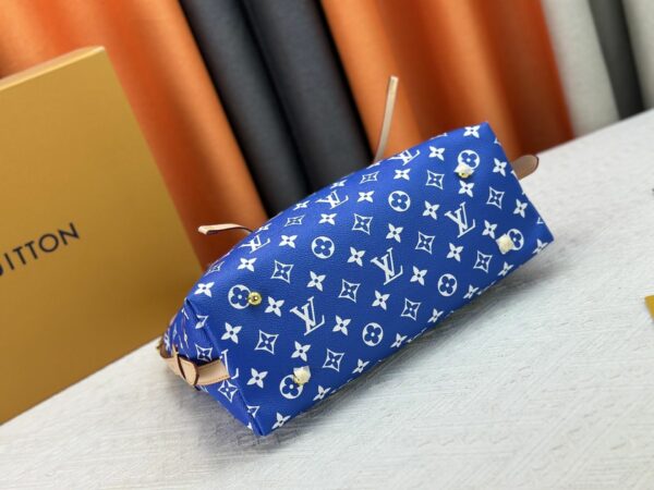 Luxury LV Handbag M24861-M25143