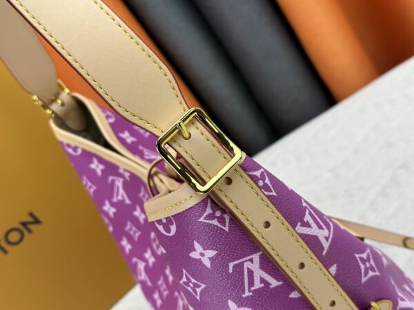 Luxury LV Handbag M24861-M25143