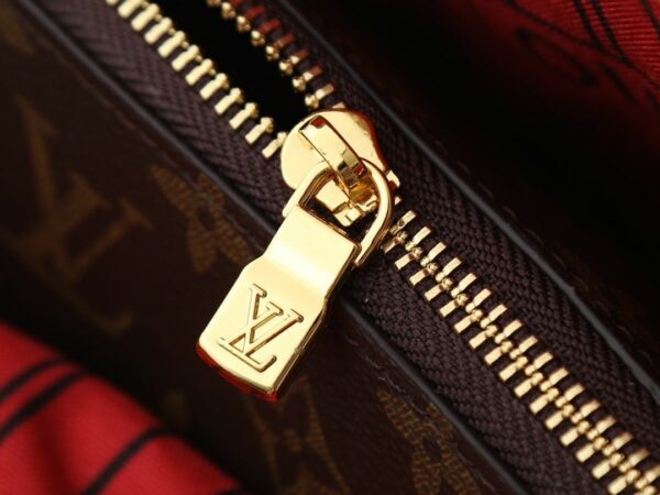 Luxury LV Handbag M15208-M25774