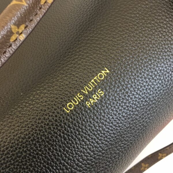 Luxury LV Handbag M26359-M26397