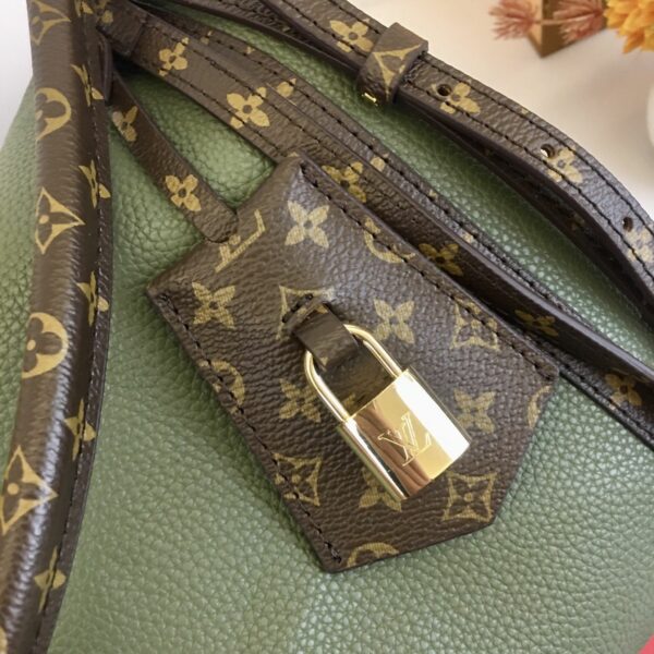 Luxury LV Handbag M26359-M26397