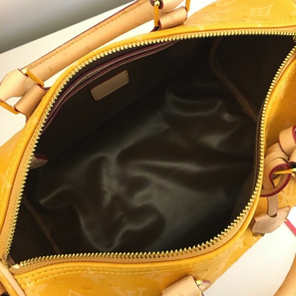 Chic Charm LV Handbag M16282-M16281-1 Chic Charm LV Handbag M16282-M16281-1